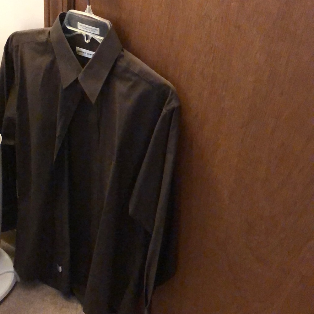 Men’s button down long sleeve